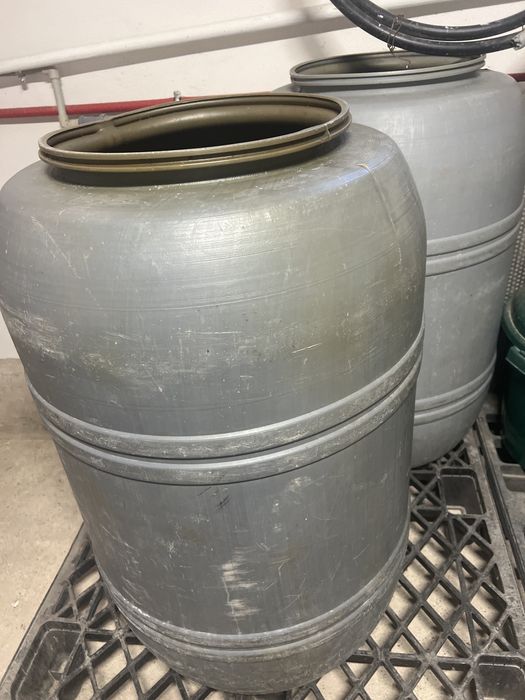 Butoi de plastic 200 L
