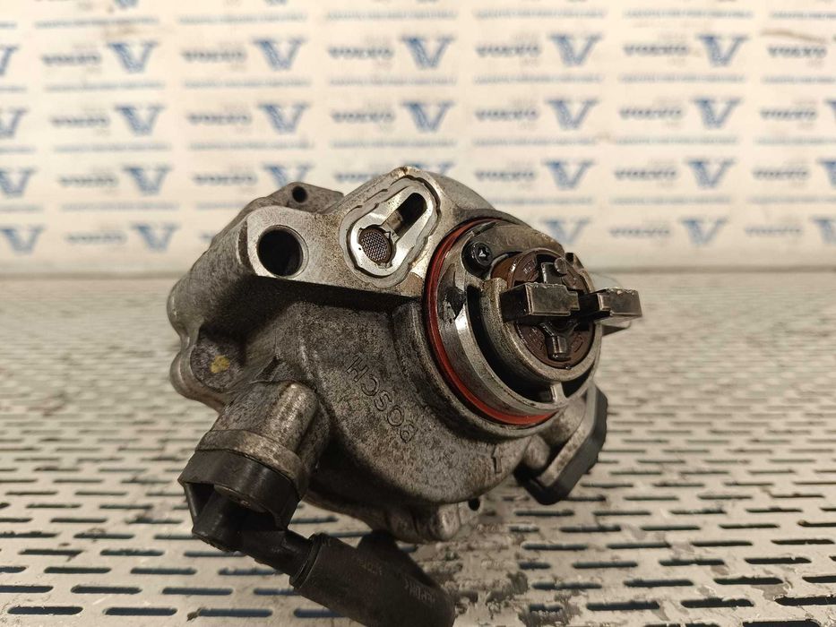 Pompa vacuum motor 1.6D2 euro5 Volvo S60 V60 V70 S80 V40 9684786780