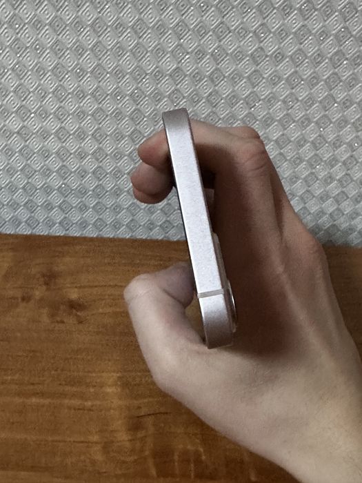 Продам iPhone 13 256гб