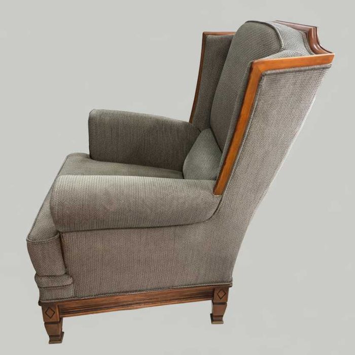 Винтидж „WINGBACK“ кресло от масив