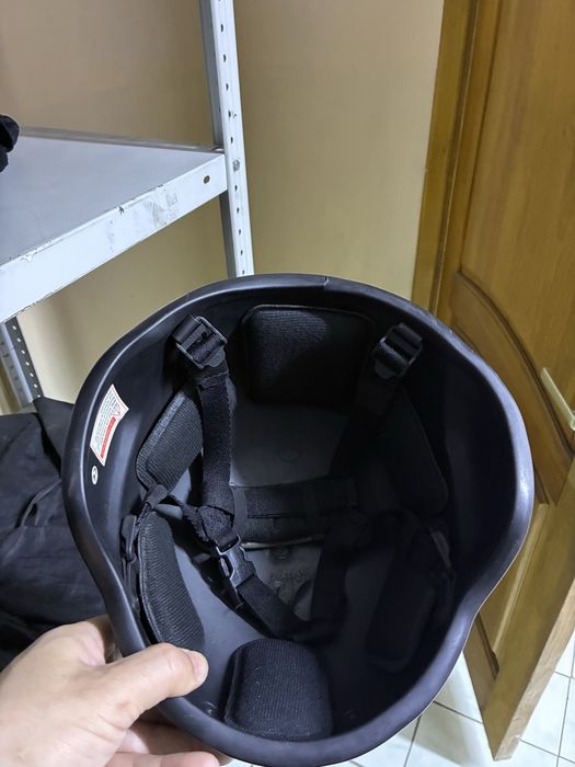 Каска пластикавая