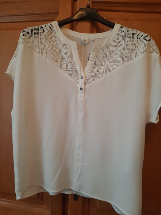Bluza elegantă cu dantela mărimea 48-50(38 pe eticheta)