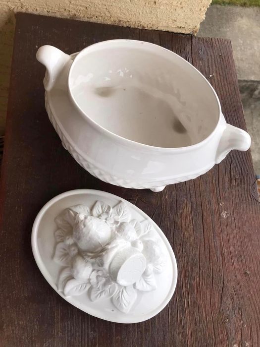 Красив терин в бяло