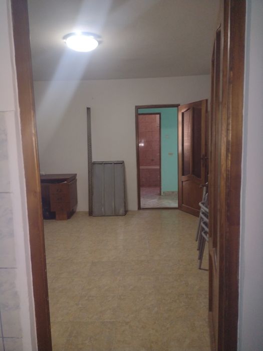 Vând ap.2 camere,hunedoara