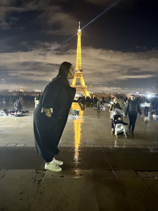 Пальто черная,отличного качества,длинная