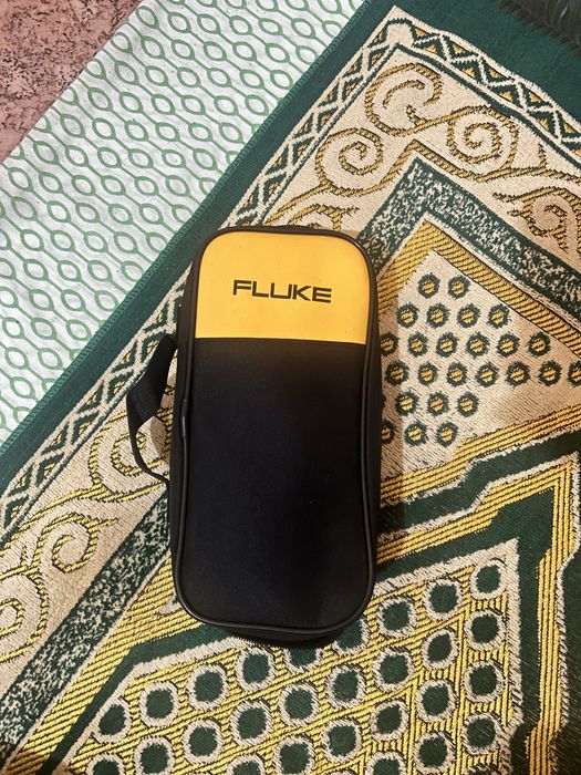 FLUKE Мультиметр