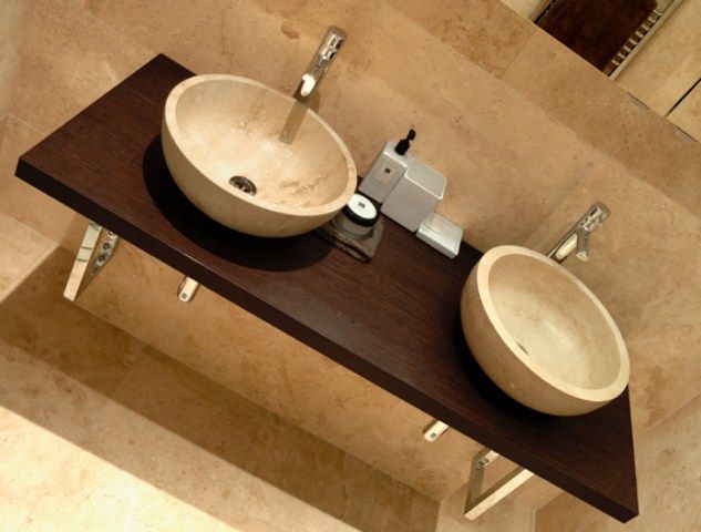 Lavoare si cadite de dus din marmura , granit , onix si travertin