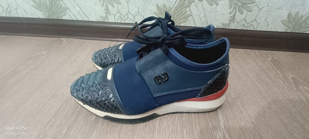 Кроссовки Нурсачи