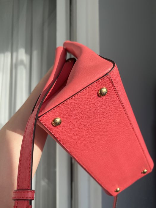 Продам сумку FENDI