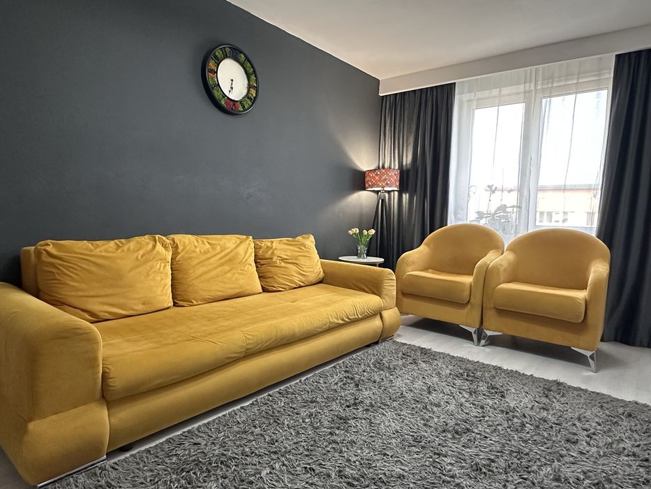 Canapea extensibila si 2 fotolii galbene