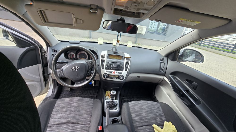 Vând Kia Ceed 2009 unic proprietar