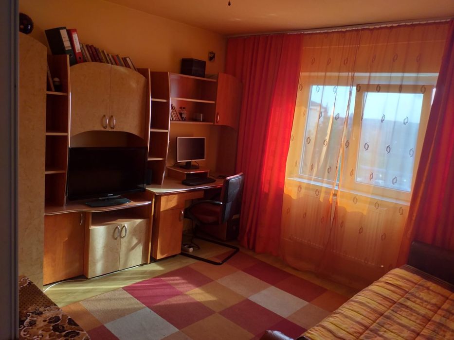 Dau in chirie apartament 2 camera