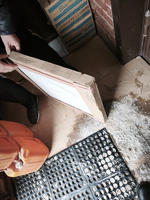 Продам кафель 1 пачку 4 шт 60х60