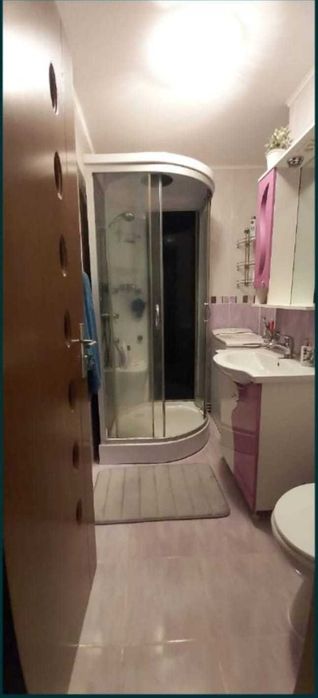 Inchiriez apartament Bdul.Dambovita