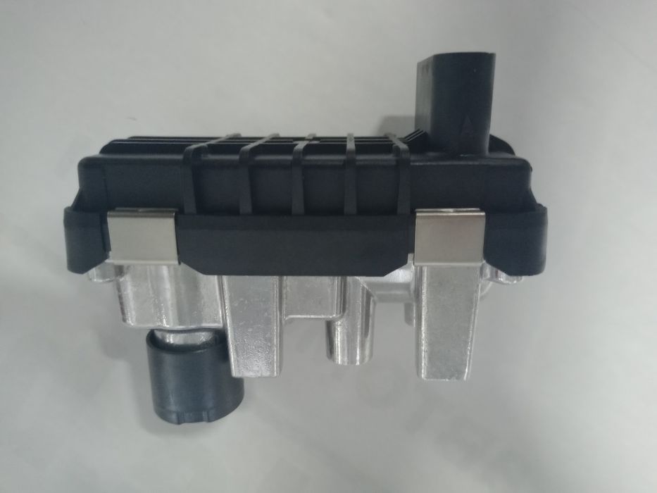 Актуатор,моторче,управление турбо Мерцедес/Mercedes 320cdi,350cdi,3.0d