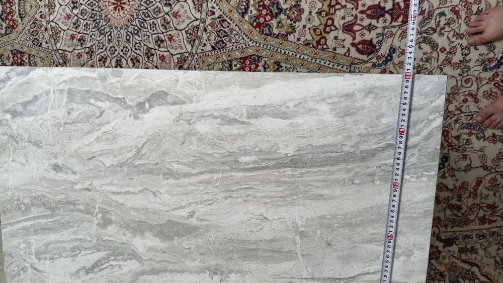 Продам срочно стол