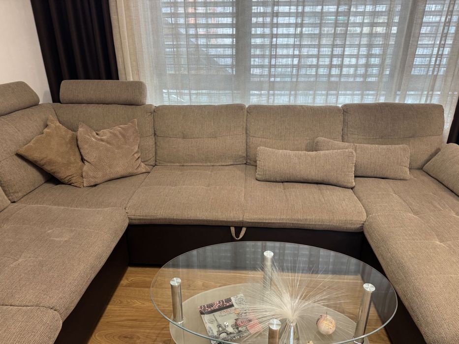 Страхотен диван. Като нов