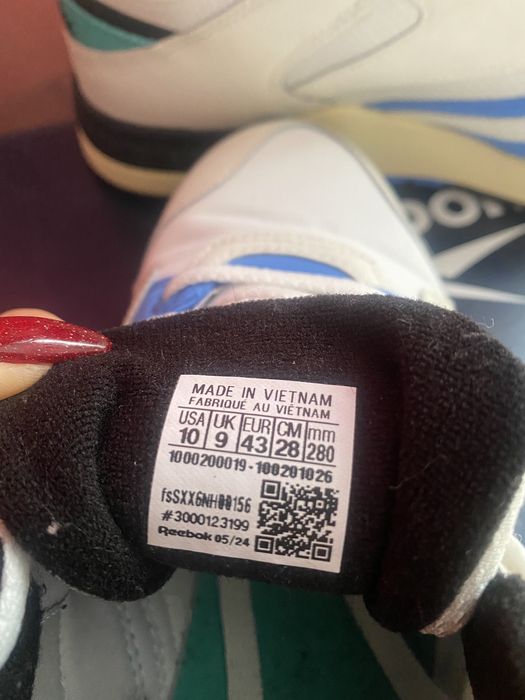 Нови бели мъжки маратонки Reebok