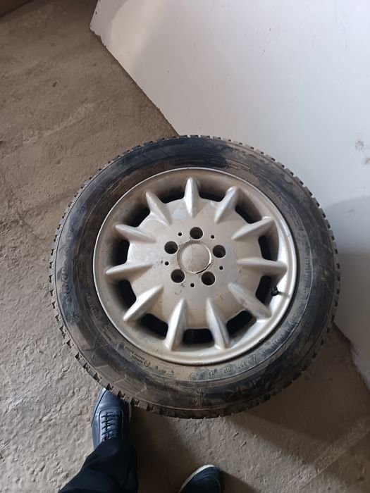 Колесо шины буу R 215/60/16