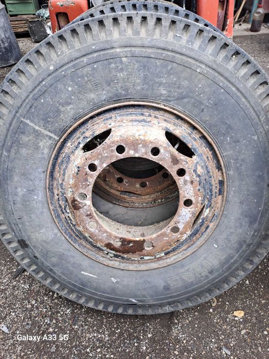 джанти 22.5 х 9.00 и гуми за камион 385/65/22,5 - 215/75 R 17.5