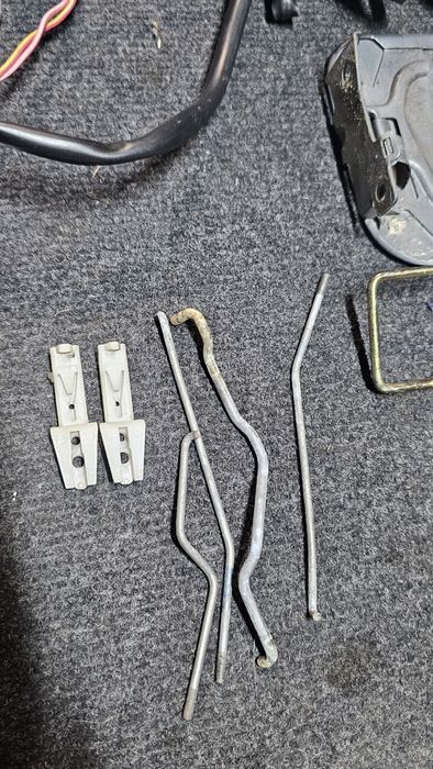 inchidere centralizata originala volkswagen golf 2 (4usi)

stare buna