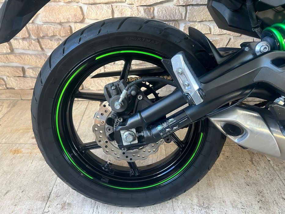 Kawasaki ER6N 2015