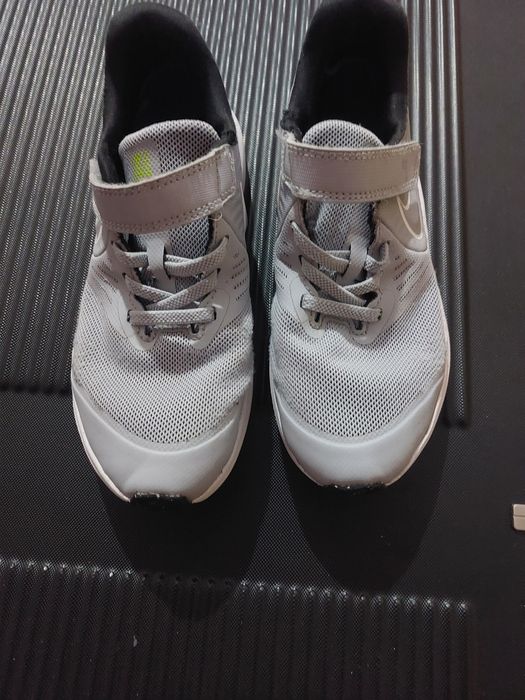 Adidași Nike fetiță