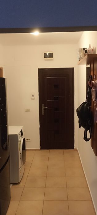 De vanzare apartament etaj5