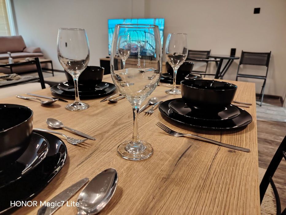 Студио за един, двама или трима