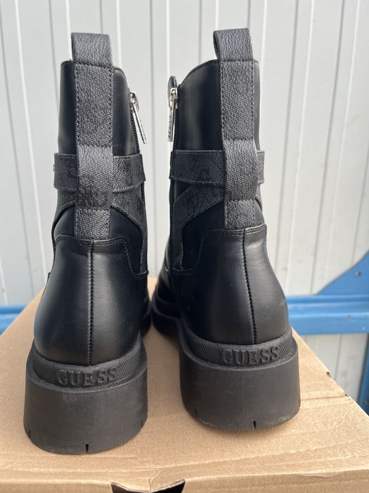 Дамски боти Guess номер 40