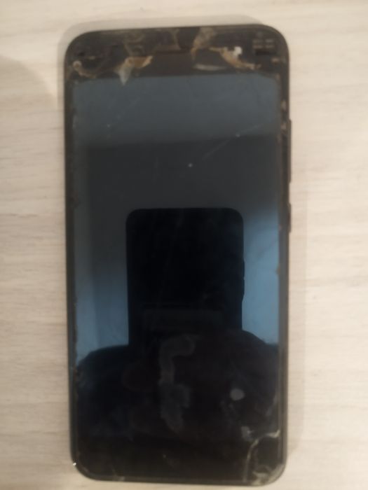 Продам телефоны на запчасти