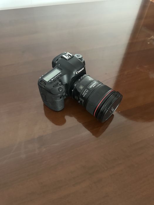 Фотоапарат Canon