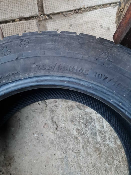 Зимни гуми 205 65 16с
