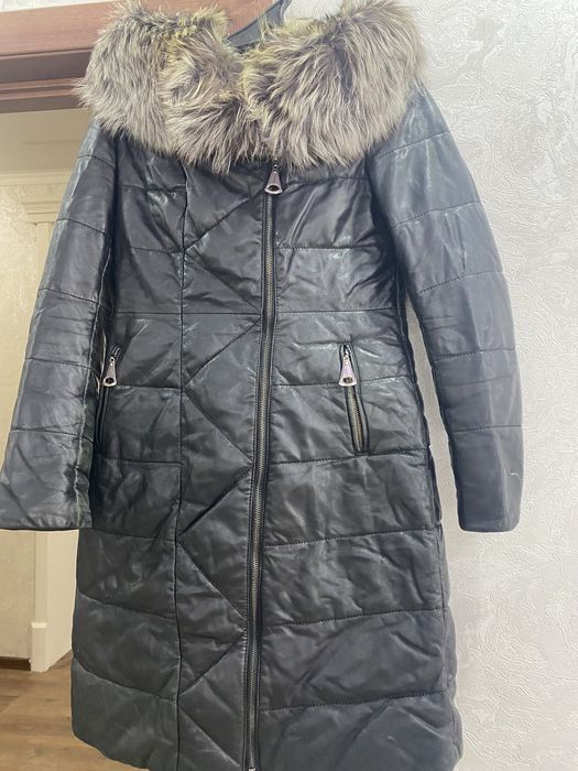 Пуховики и куртки зимние