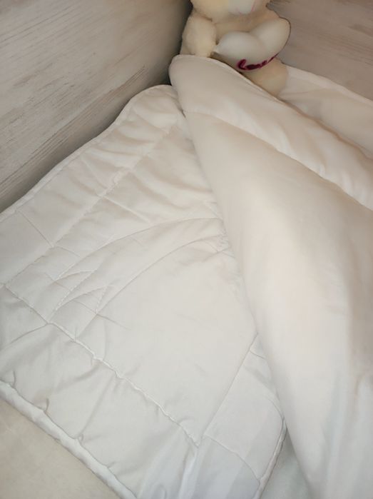 Капитонирана, детска олекотена завивка+ възглавничка