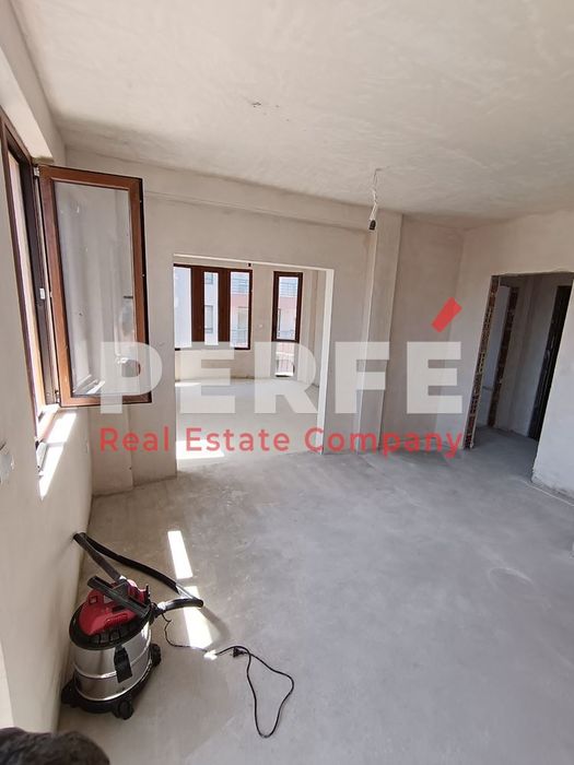 Продава се Многостаен апартамент в Поморие - 118 кв.м за 1500 €/кв.м - Снимка #3