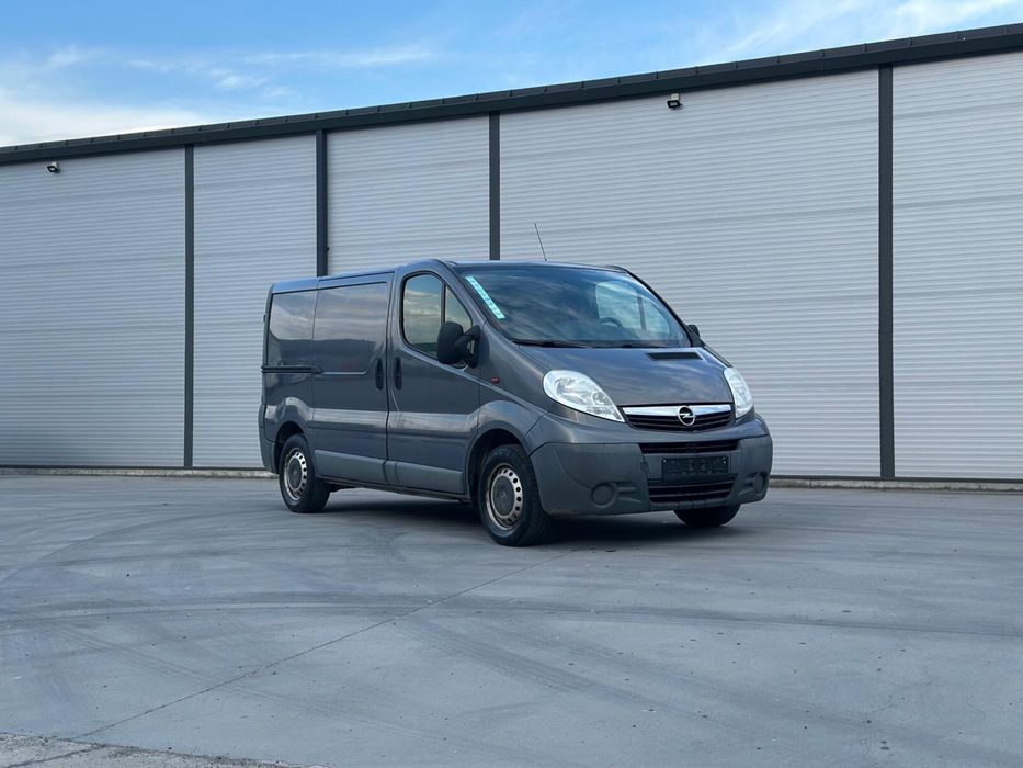 Opel Vivaro 2.0dci 2014 aer conditionat