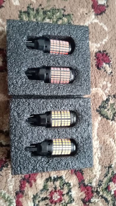 Поворотники продам срочно