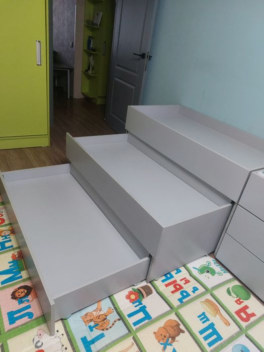 Детская кровать комод