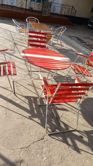 Bu stol stullar  chotkiy