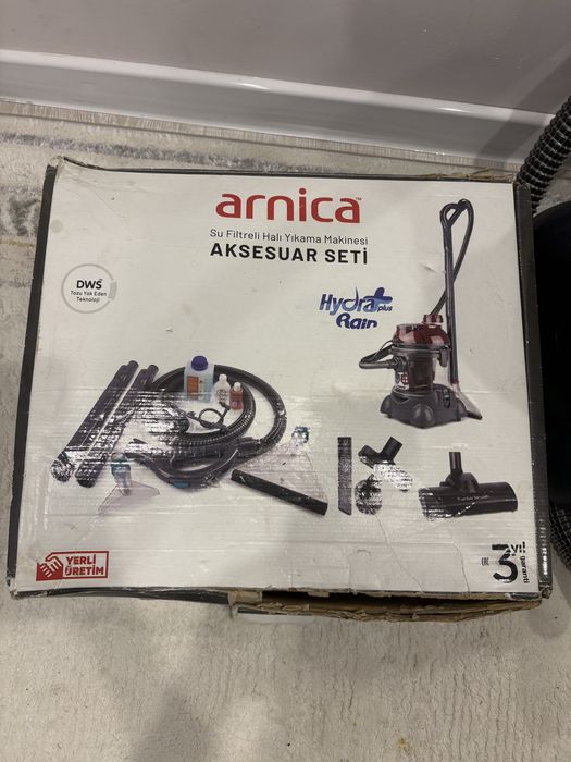 Пылесос ARNICA Hydra Rain Plus красный