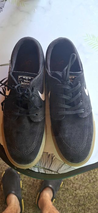 Маратонки nike черни