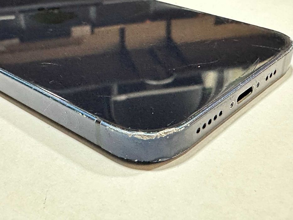 Apple iPhone 12 64GB, 100% Батерия