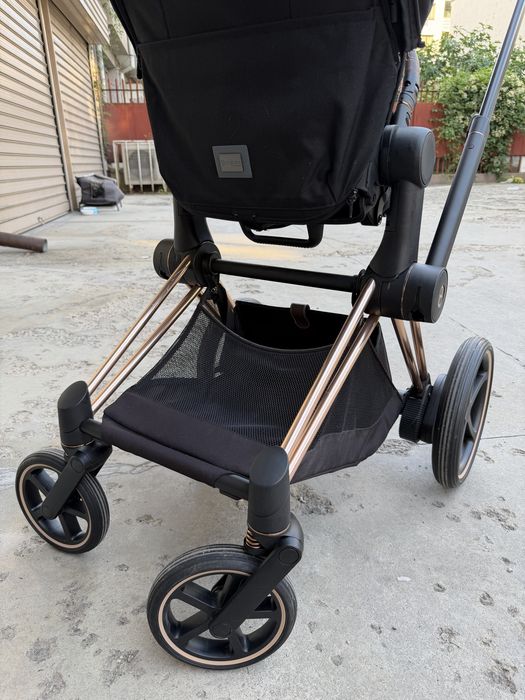 Количка Cybex e-priam пълен комплект