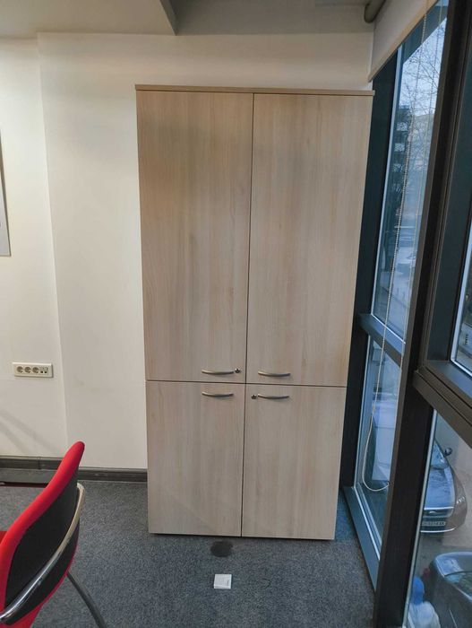 Шкаф за офис или за дома