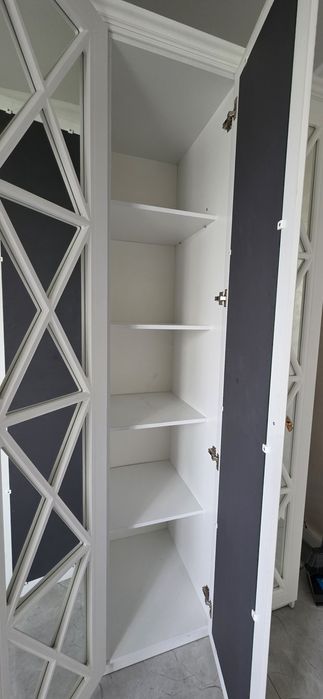 Продаётся шкаф в прихожую