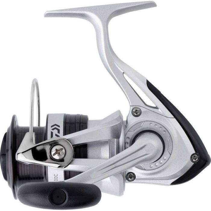 Универсална рибловна макара DAIWA SWEEPFIRE  2500