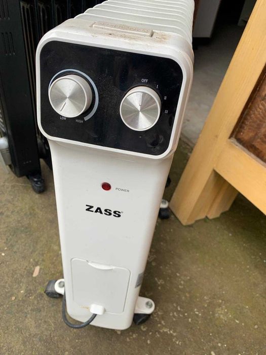Calorifer electric Zass 11 elemenți / 2500W, radiator ulei, 3 trepte