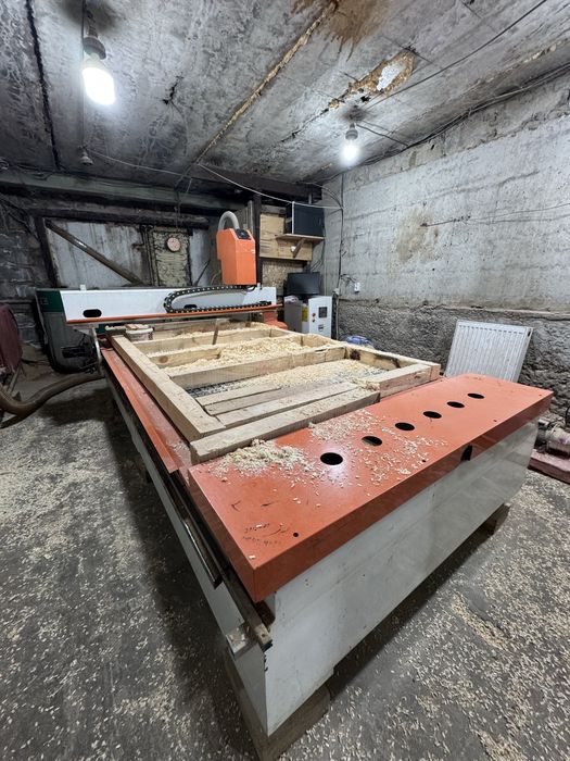 Фрезерно гравировальный станок! 1325