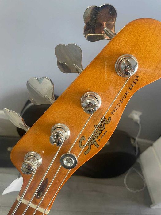 Бас-гитара Squier CV Classic Vibe 50's